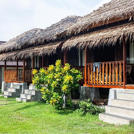 The Ujung Bocur Bungalows Krui Exteriér fotografie