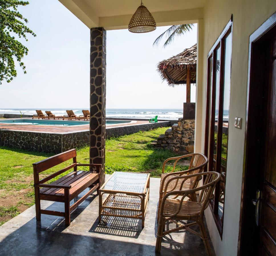 The Ujung Bocur Bungalows Krui Exteriér fotografie