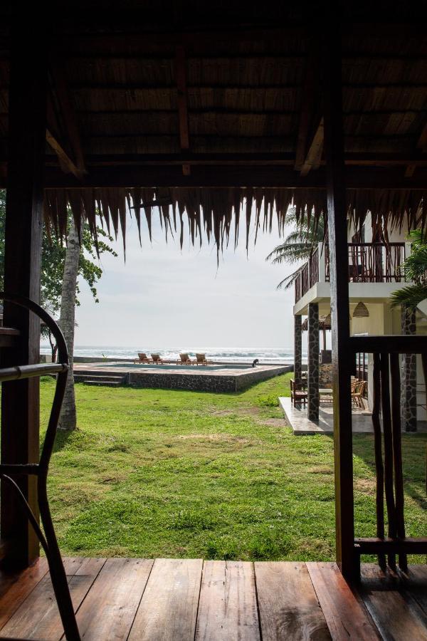 The Ujung Bocur Bungalows Krui Exteriér fotografie